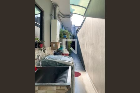 Casa à venda com 312m², 3 quartos e 2 vagasÁrea de Serviço