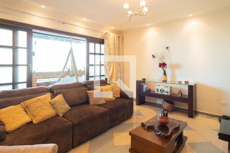 Casa à venda com 312m², 3 quartos e 2 vagasSala de TV