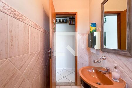 Casa à venda com 312m², 3 quartos e 2 vagasLavabo 2