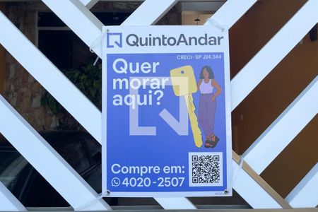 Casa à venda com 312m², 3 quartos e 2 vagasFachada