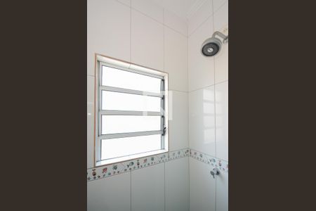 Casa à venda com 210m², 4 quartos e 5 vagasBanheiro da Suíte 2