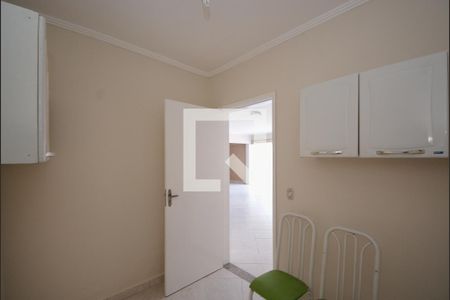 Casa à venda com 210m², 4 quartos e 5 vagasQuarto de Serviço