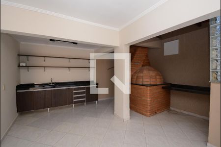 Casa à venda com 210m², 4 quartos e 5 vagasQuintal - churrasqueira