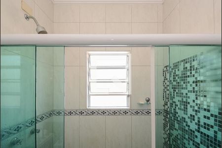 Casa à venda com 210m², 4 quartos e 5 vagasBanheiro da Suíte 1