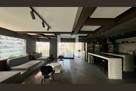 Studio à venda com 82m², 1 quarto e 1 vagaPiscina