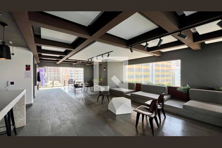 Studio à venda com 82m², 1 quarto e 1 vagaPiscina