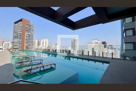 Studio à venda com 82m², 1 quarto e 1 vagaPiscina