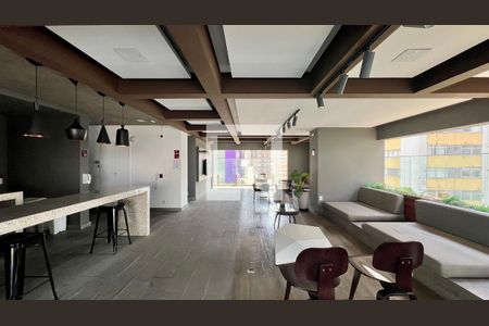 Studio à venda com 82m², 1 quarto e 1 vagaPiscina