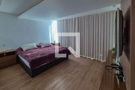 Casa à venda com 587m², 4 quartos e 4 vagas Casa à venda com 587m², 4 quartos e 4 vagasQuarto