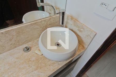 Casa à venda com 400m², 3 quartos e 7 vagasBanheiro da Suíte 3