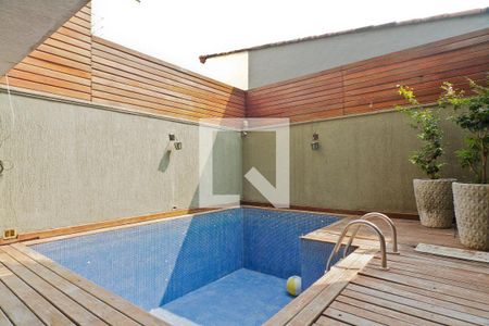 Casa à venda com 400m², 3 quartos e 7 vagasPiscina