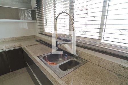 Casa à venda com 400m², 3 quartos e 7 vagasCozinha