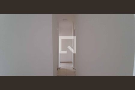 Corredor de apartamento para alugar com 3 quartos, 70m² em Continental, Osasco