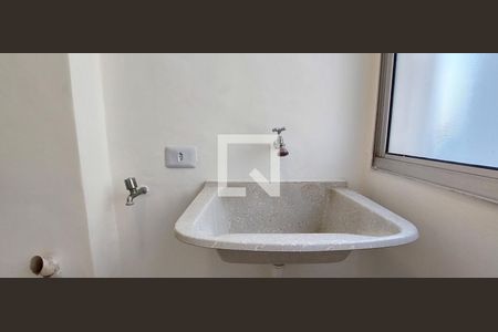 Apartamento à venda com 65m², 3 quartos e 1 vagaÁrea de Serviço