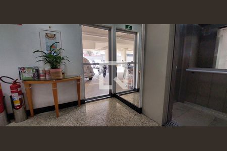 Apartamento à venda com 65m², 3 quartos e 1 vagaHall de entrada