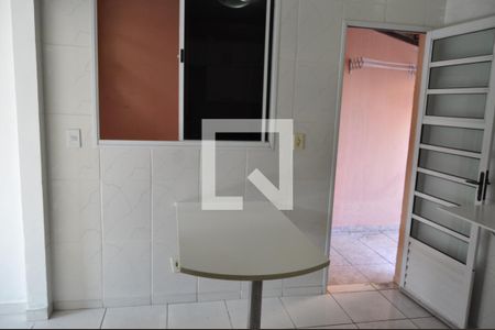 Casa de condomínio para alugar com 170m², 2 quartos e 1 vagaCozinha