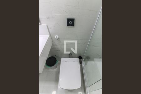 Casa de condomínio à venda com 230m², 2 quartos e 1 vagaBanheiro Social