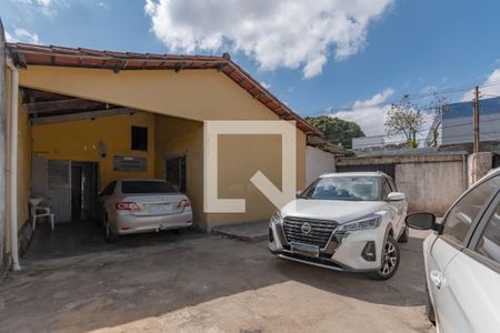 Casa à venda com 360m², 3 quartos e 4 vagasEstacionamento