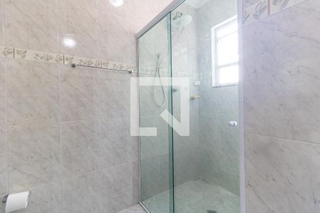 Casa à venda com 300m², 3 quartos e 5 vagas Casa à venda com 300m², 3 quartos e 5 vagasBanheiro da Suíte 1