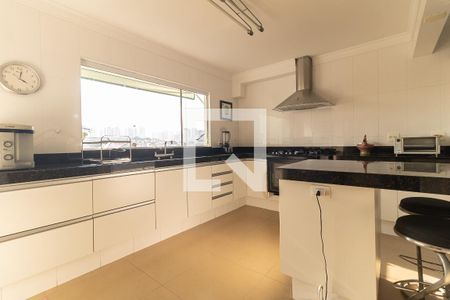 Casa à venda com 300m², 3 quartos e 5 vagas Casa à venda com 300m², 3 quartos e 5 vagasCozinha