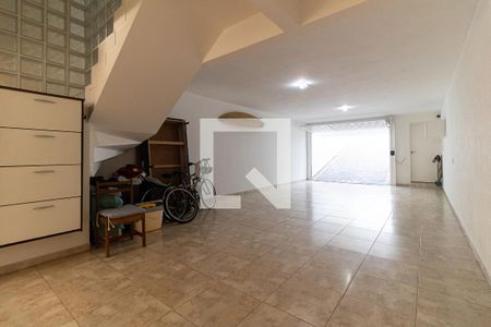 Casa à venda com 300m², 3 quartos e 5 vagas Casa à venda com 300m², 3 quartos e 5 vagasGaragem