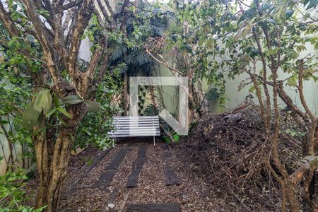 Casa à venda com 300m², 3 quartos e 5 vagas Casa à venda com 300m², 3 quartos e 5 vagasJardim