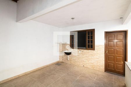 Casa para alugar com 101m², 2 quartos e 2 vagasQuintal