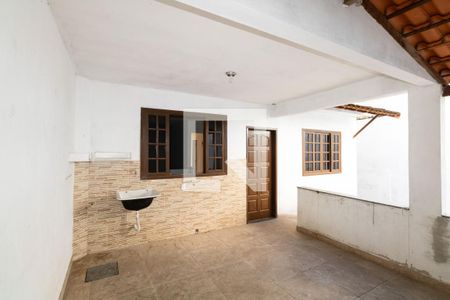 Casa para alugar com 101m², 2 quartos e 2 vagasQuintal