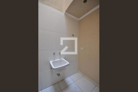 Casa de condomínio à venda com 60m², 2 quartos e 1 vagaLavanderia