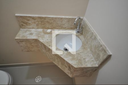 Casa de condomínio à venda com 60m², 2 quartos e 1 vagaLavabo