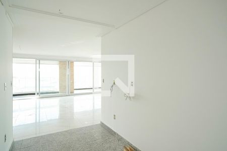 Apartamento à venda com 264m², 4 quartos e 4 vagasSala