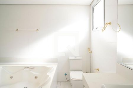 Apartamento à venda com 264m², 4 quartos e 4 vagasBanheiro da suíte 1