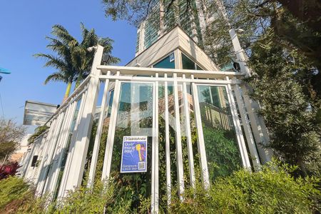 Apartamento à venda com 264m², 4 quartos e 4 vagasFachada + plaquinha