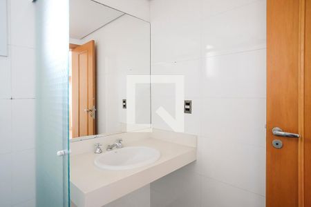 Apartamento à venda com 264m², 4 quartos e 4 vagasBanheiro da suíte 2