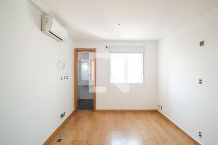 Apartamento à venda com 264m², 4 quartos e 4 vagasSuíte 2