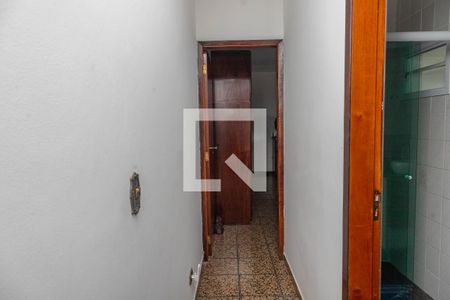 Casa à venda com 213m², 2 quartos e 2 vagas Casa à venda com 213m², 2 quartos e 2 vagasCorredor