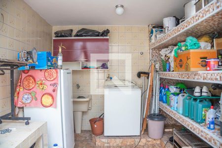 Casa à venda com 213m², 2 quartos e 2 vagas Casa à venda com 213m², 2 quartos e 2 vagasÁrea de serviço