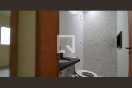 Casa à venda com 120m², 3 quartos e 2 vagas Casa à venda com 120m², 3 quartos e 2 vagasBanheiro 2