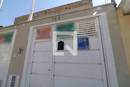 Casa à venda com 120m², 3 quartos e 2 vagasFachada