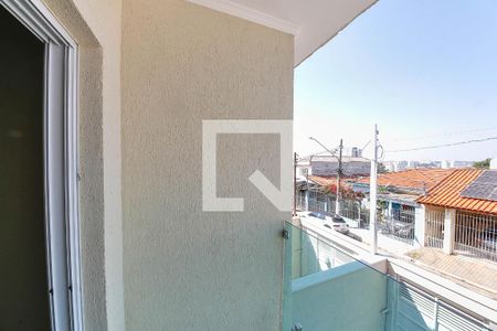 Casa à venda com 120m², 3 quartos e 2 vagas Casa à venda com 120m², 3 quartos e 2 vagasVaranda da Suíte