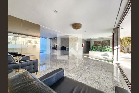 Apartamento à venda com 156m², 4 quartos e 3 vagasHall de entrada do prédio