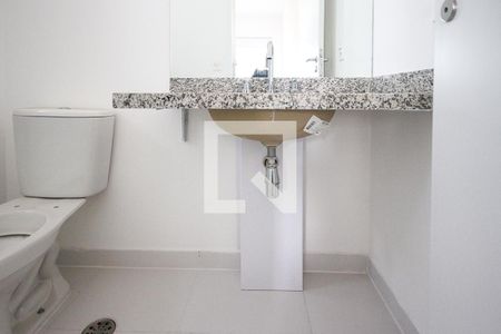 Apartamento para alugar com 58m², 2 quartos e 1 vaga Apartamento para alugar com 58m², 2 quartos e 1 vagaBanheiro da Suíte