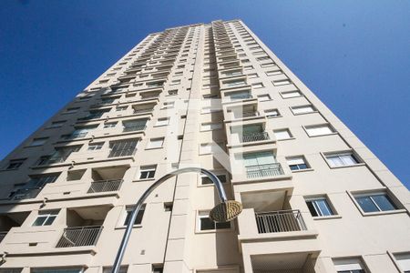 Apartamento para alugar com 58m², 2 quartos e 1 vaga Apartamento para alugar com 58m², 2 quartos e 1 vagaFachada