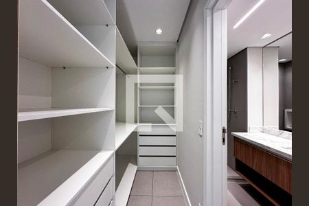 Apartamento para alugar com 64m², 1 quarto e 1 vagaCloset Suíte