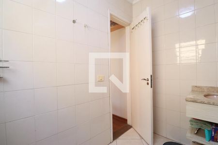 Casa à venda com 220m², 4 quartos e 3 vagasBanheiro da Suíte 2