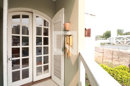 Casa à venda com 220m², 4 quartos e 3 vagasVaranda da Suite 1