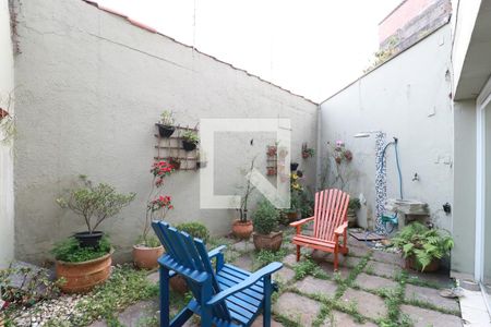 Casa à venda com 220m², 4 quartos e 3 vagasQuintal