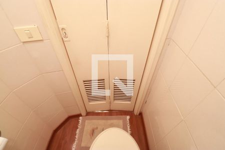 Casa à venda com 220m², 4 quartos e 3 vagasLavabo