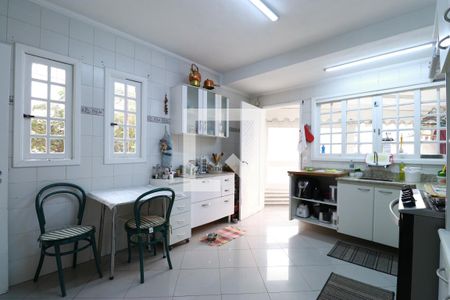 Casa à venda com 220m², 4 quartos e 3 vagasCozinha