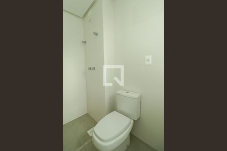 Apartamento à venda com 79m², 2 quartos e 2 vagas Apartamento à venda com 79m², 2 quartos e 2 vagasBanheiro da Suíte